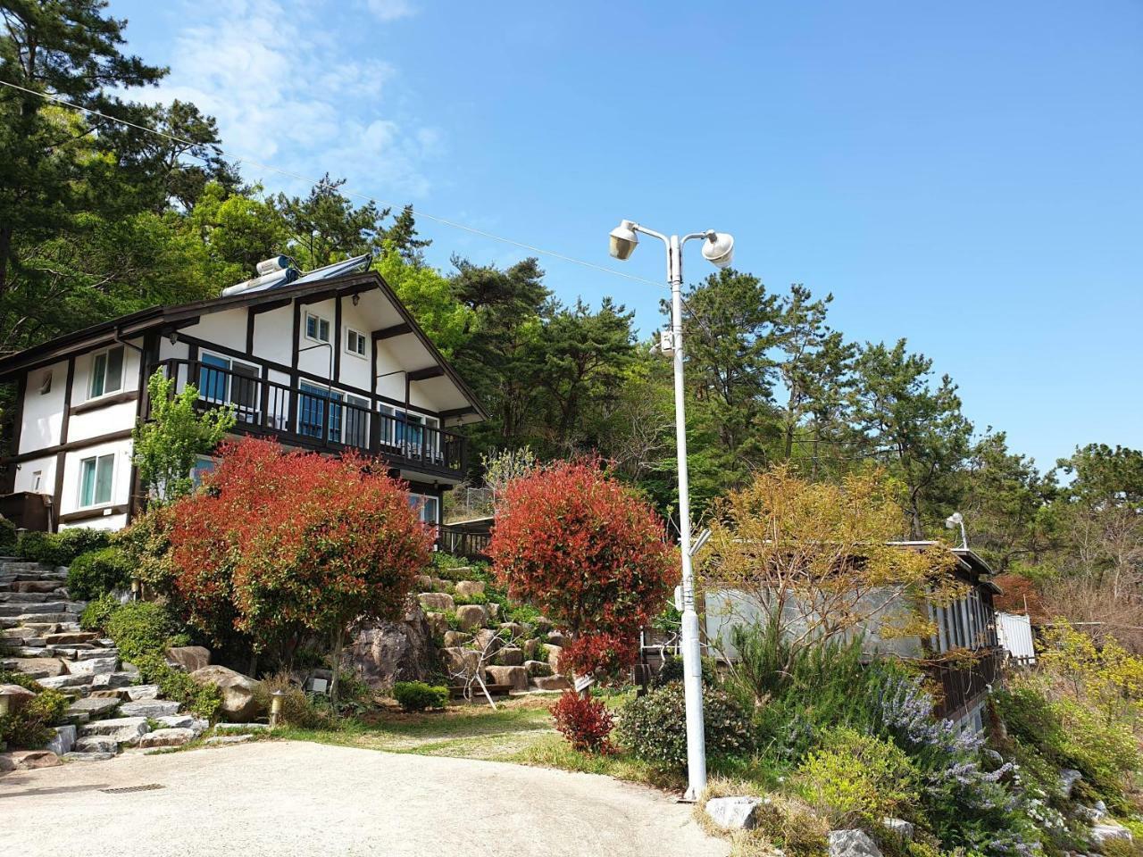 Tongyeong Yehyang Pension Экстерьер фото